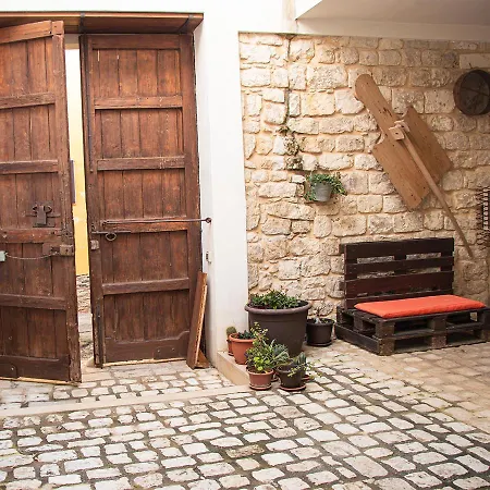 Il Cortile 1940 Panzió 3*